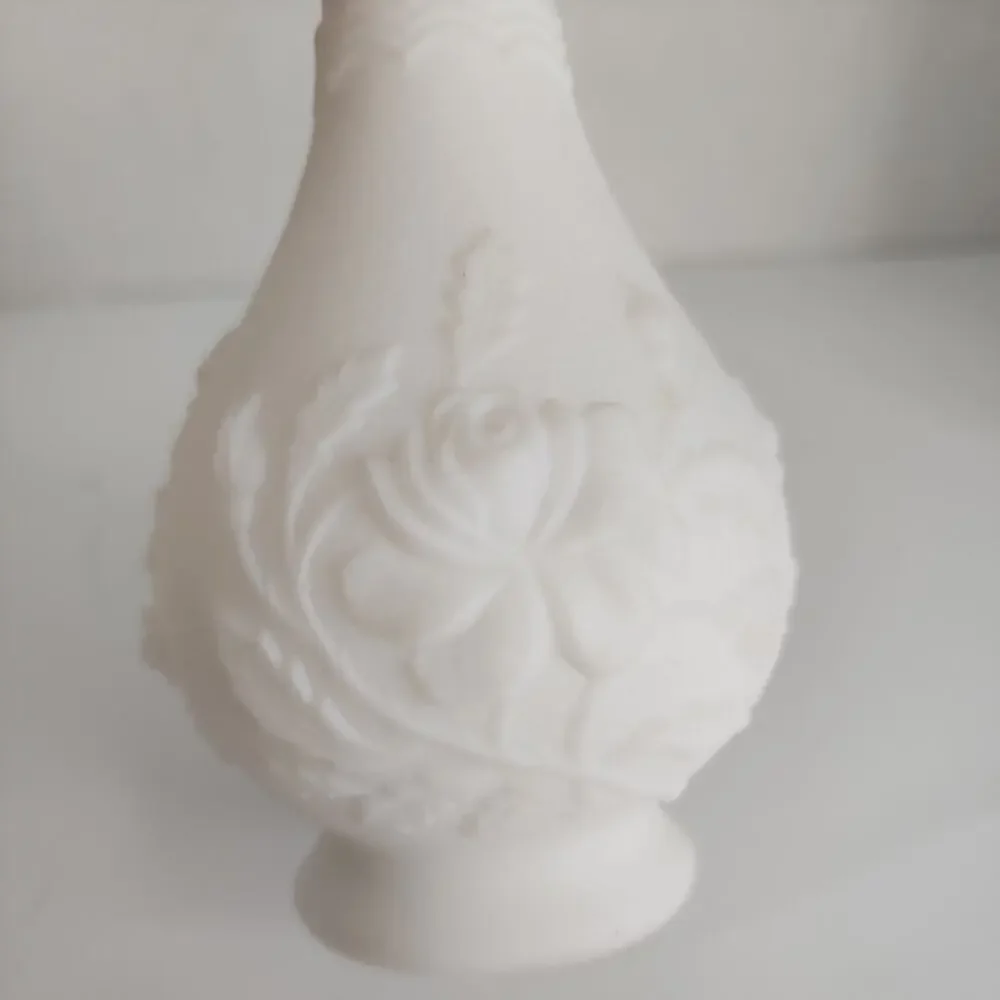 Vtg Imperial Glass White Doeskin Rose 6